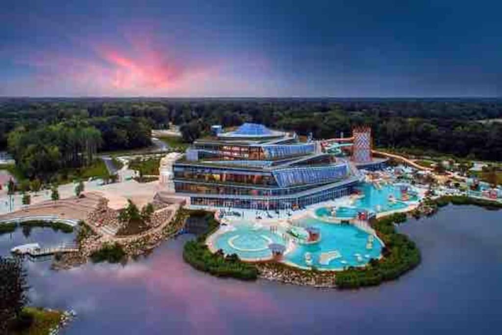 ***Suite Parklane* 5Min Disney & Shopping * New*** เซร์ริส ภายนอก รูปภาพ